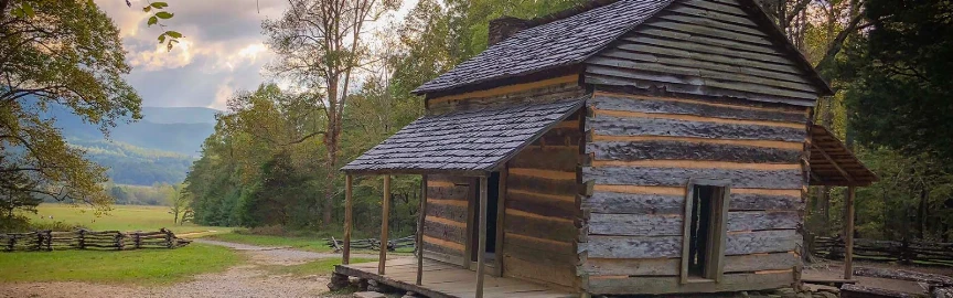 Perjalanan Sehari dari Gatlinburg. Menjelajahi Cades Cove dan sekitarnya.