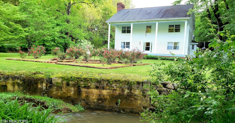 What to Do in Gatlinburg if You Hate Tourist Traps?