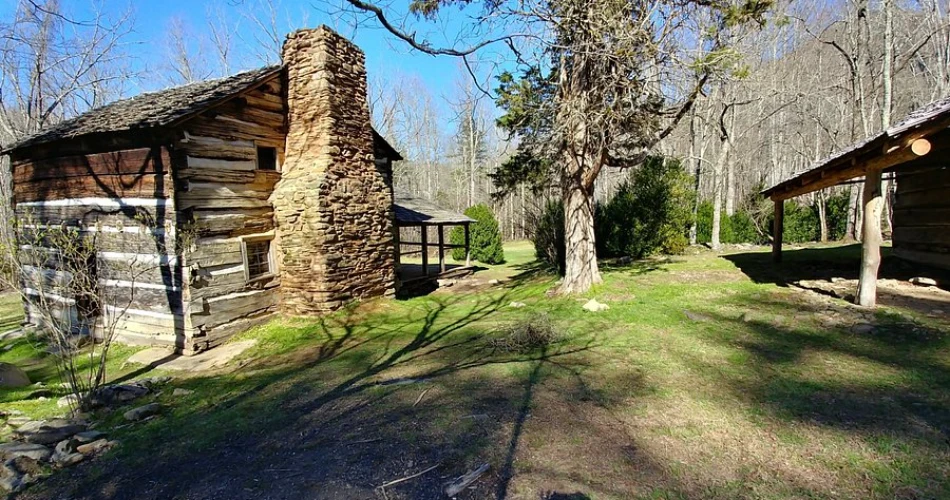 What to Do in Gatlinburg if You Hate Tourist Traps?