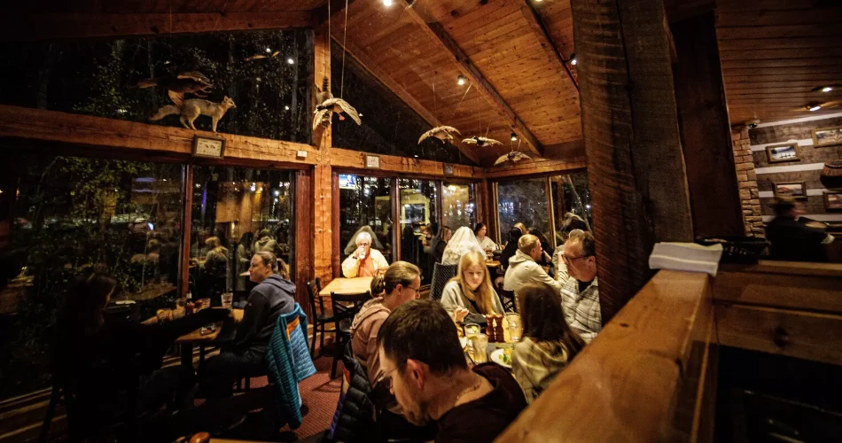 Best Restaurants for a Candlelit Dinner in Gatlinburg