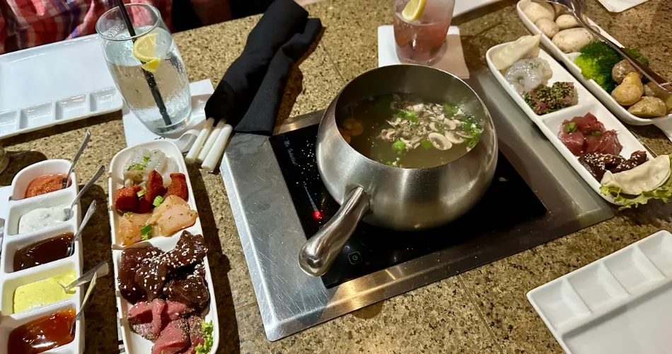 Best Restaurants for a Candlelit Dinner in Gatlinburg