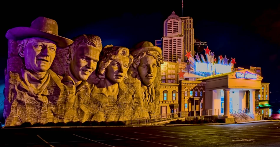 Best Mini-Golf, Museums & Games in Downtown Gatlinburg