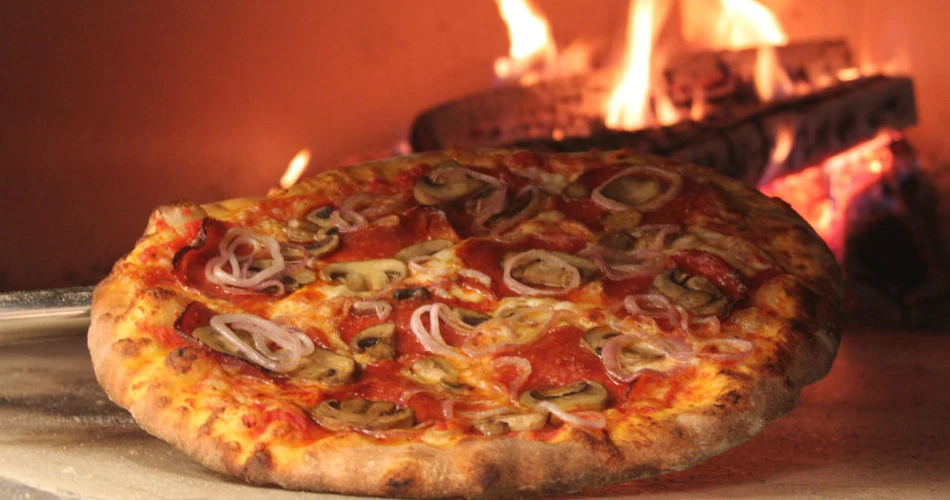 Where to Find the Best Pizza in Gatlinburg