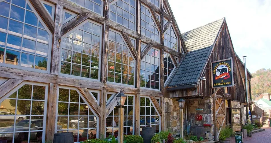 Where to Find the Best Pizza in Gatlinburg