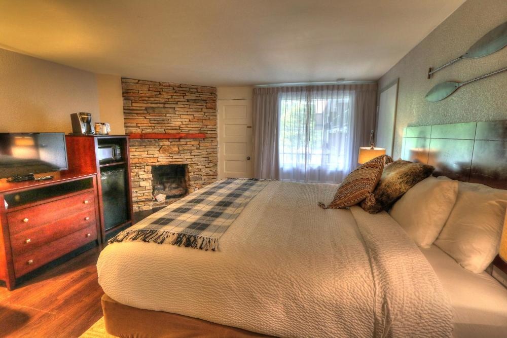 River Edge Inn Image 10