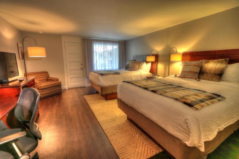 River Edge Inn Image 28