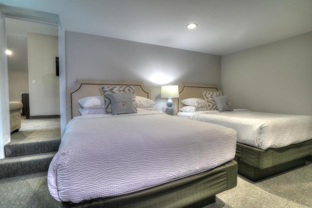 River Edge Inn Image 46